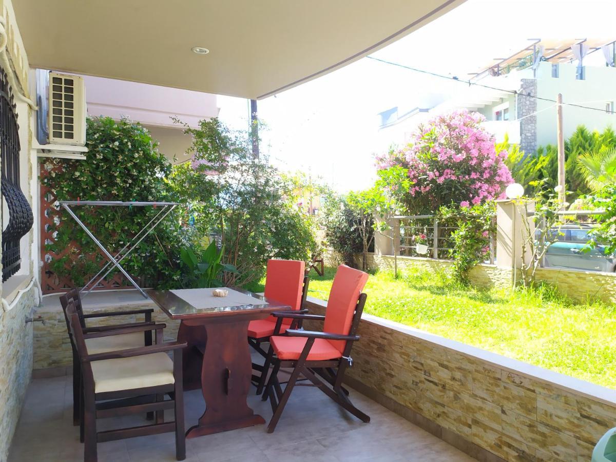 Iro Apartments Néa Péramos المظهر الخارجي الصورة