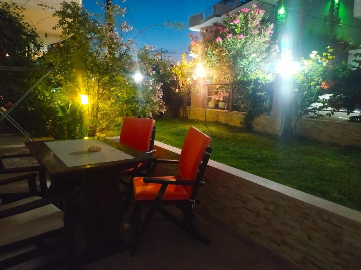 Iro Apartments Néa Péramos المظهر الخارجي الصورة
