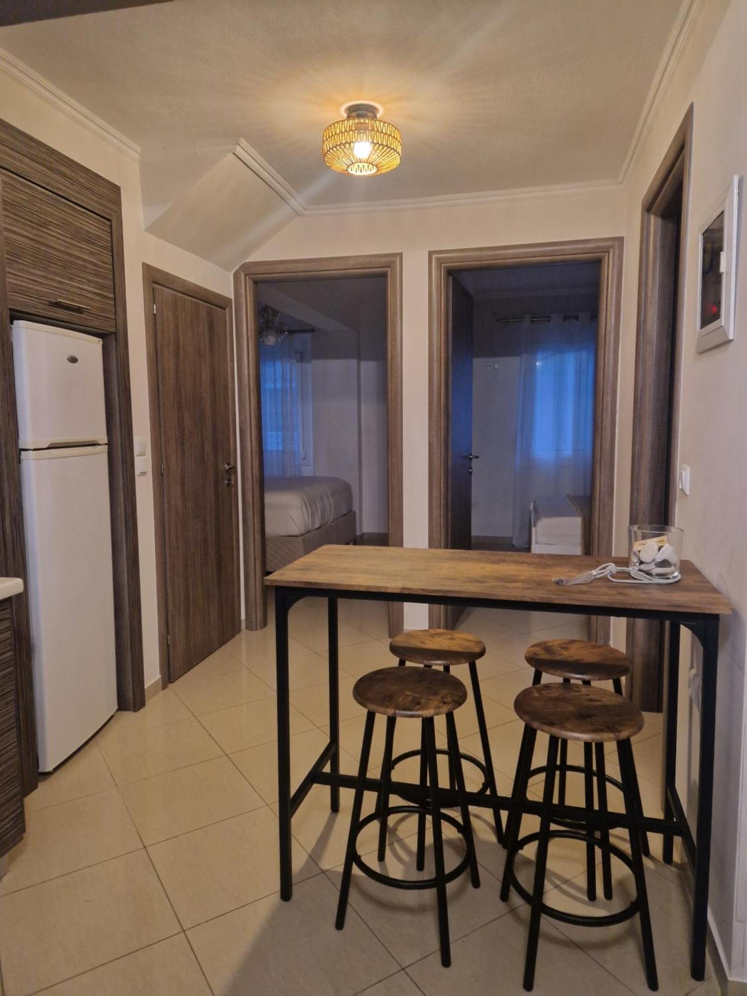 Iro Apartments Néa Péramos المظهر الخارجي الصورة